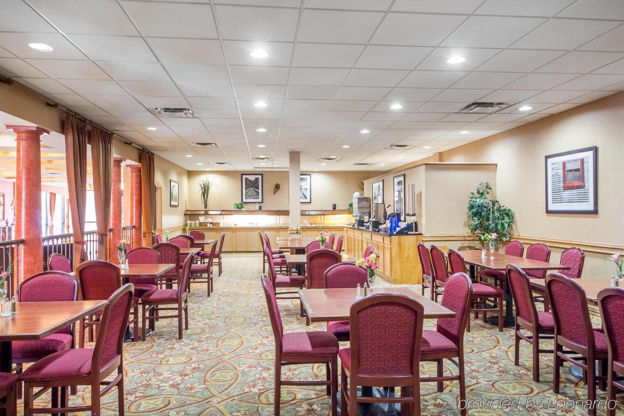 Clarion Inn Tulsa International Airport Exterior foto